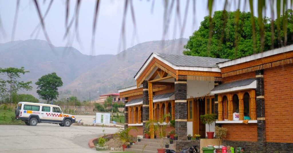 Best places to stay in Rishikesh with family
