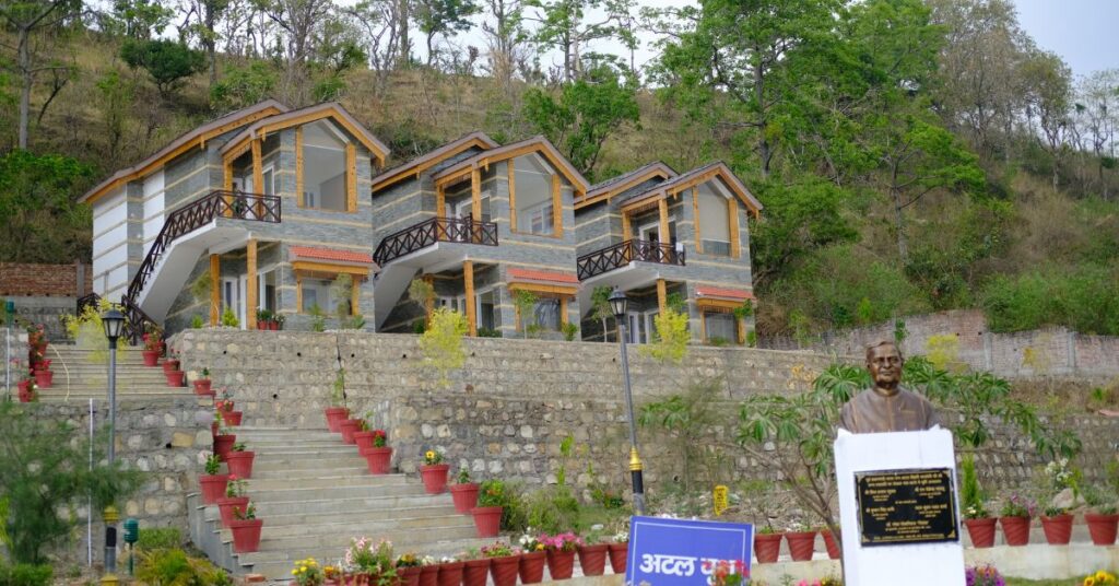 Best resorts near rishikesh