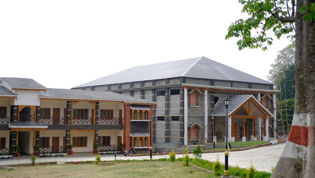 Cheapest stay in rishikesh